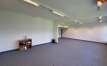 Office - image - 4