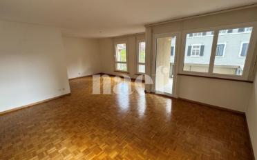 Apartment 4 rooms - image - 1