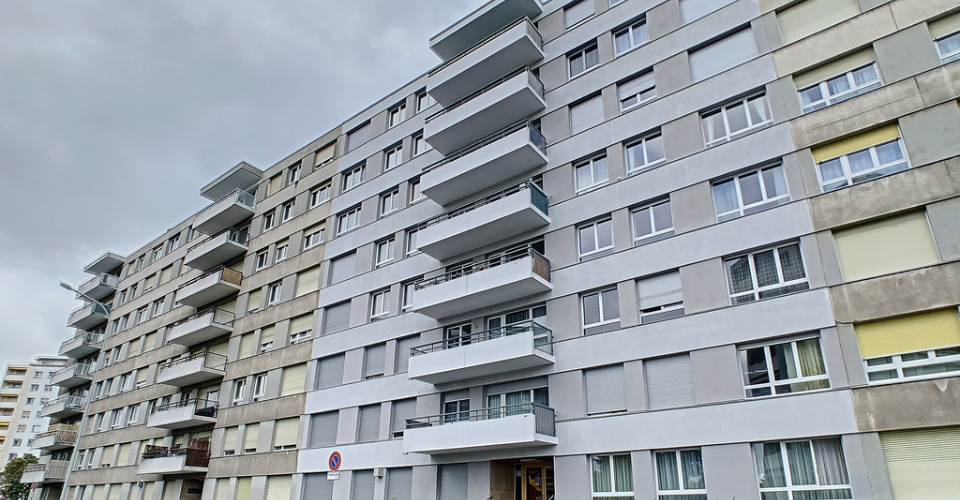 Parking extérieur à louer