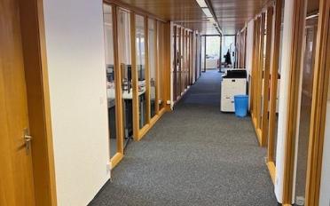 Bureau - image - 11