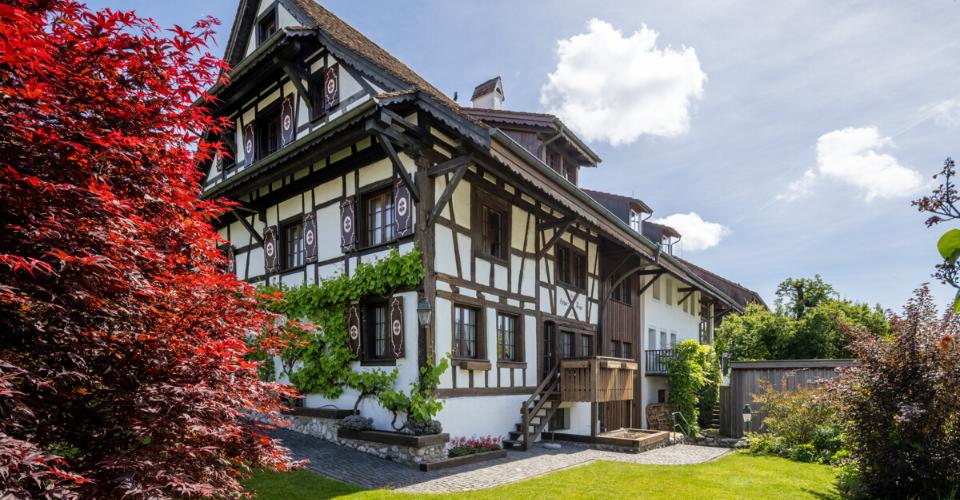 Ambiance historique dans une maison à colombages entièrement rénovée avec un jardin paradisiaque