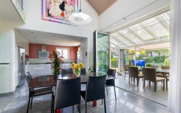 Einfamilienhaus 7.5 Zimmer - image - 1