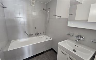 Apartment 5 rooms - image - 9