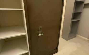 Office - image - 11