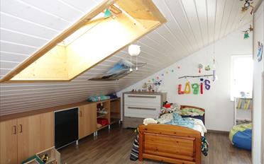 Einfamilienhaus 7.5 Zimmer - image - 10