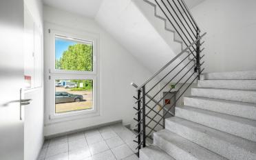 Commercial - image - 7