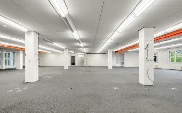 Commercial - image - 3