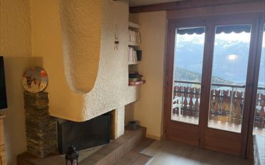 Furnished flat 2 rooms - image - 3