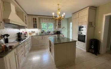 Villa - image - 4