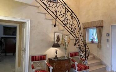 Villa - image - 3