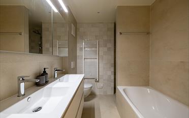 Furnished flat 4 rooms - image - 8