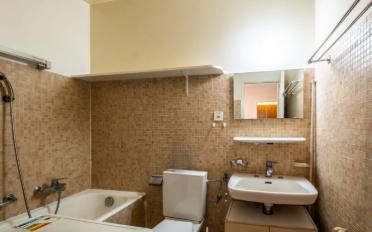 Apartment 4 rooms - image - 9