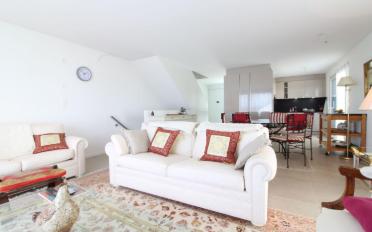 Bifamiliar house - image - 1
