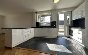 Apartment 5 rooms - image - 2