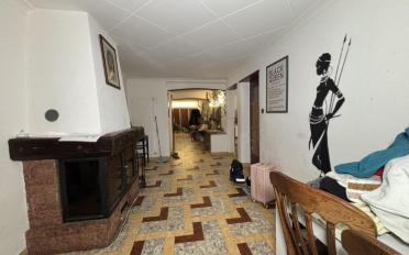 Mixed use property - image - 11