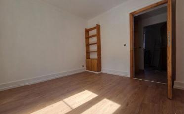 Apartment 2.5 rooms - image - 8