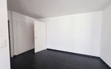 Wohnung 2.5 Zimmer - image - 2