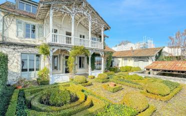 Single house 18 rooms - image - 1