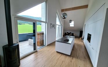 Attic flat 5.5 rooms - image - 1