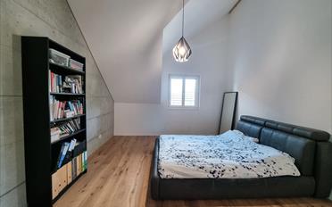 Attic flat 5.5 rooms - image - 9