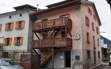 Mixed use property - image - 1