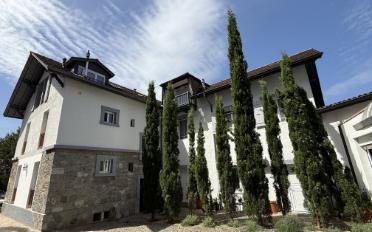 Residential building - image - 1