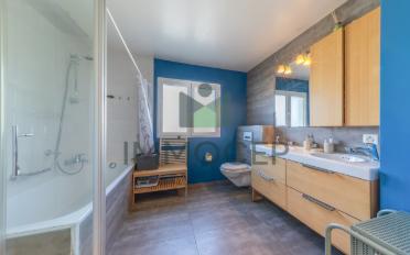 Single house - image - 8