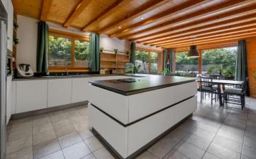 Chalet 7.5 pièces - image - 4