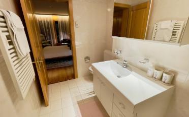 Apartment 2.5 rooms - image - 12