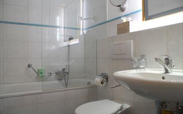 Apartment 4 rooms - image - 10