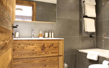 Apartment 4 rooms - image - 12