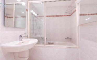 Apartment 4 rooms - image - 11