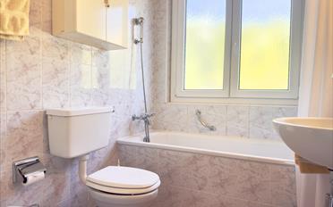 Apartment 4 rooms - image - 11