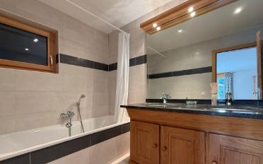 Chalet 6.5 pièces - image - 11