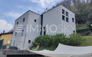 Maison jumelée 7 pièces - image - 1