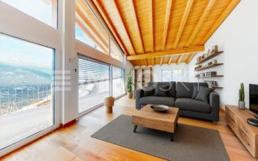 Dernier étage 4.5 pièces - image - 4