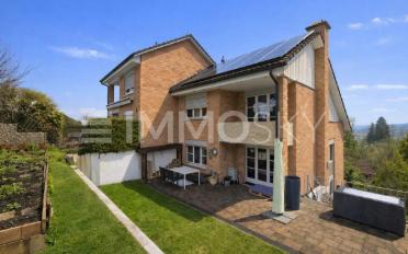 Einfamilienhaus 6.5 Zimmer - image - 1