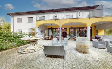 Restaurant 24 pièces - image - 1