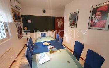 Bureau 4.5 pièces - image - 2