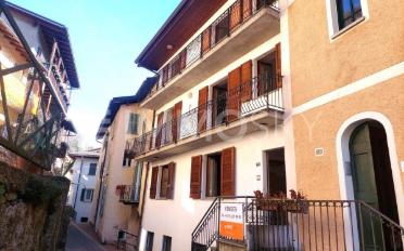 Single house 11 rooms - image - 1