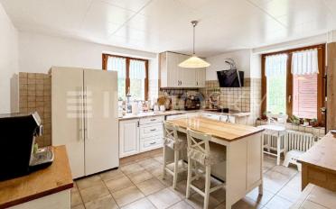 Residential building 10 rooms - image - 4