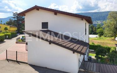 Einfamilienhaus 10.5 Zimmer - image - 3