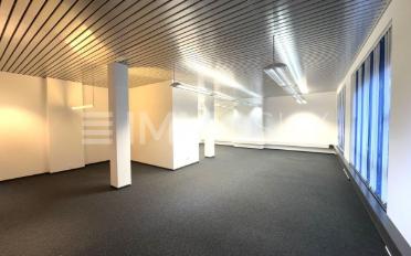 Industrie 7.5 pièces - image - 2