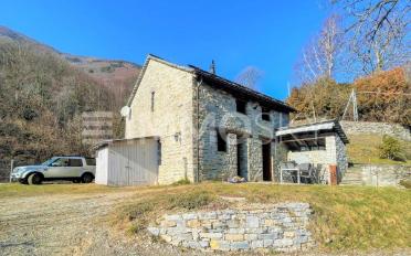 Einfamilienhaus 4.5 Zimmer - image - 1