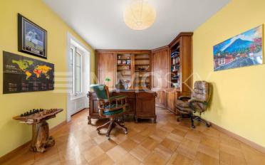 Residential building 13.5 rooms - image - 2