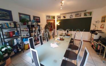 Bureau 4.5 pièces - image - 1