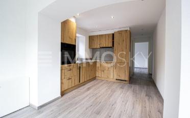 Residential building 6 rooms - image - 1