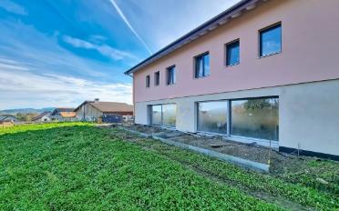 Bifamiliar house 7.5 rooms - image - 1