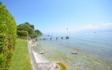 Villa - image - 12