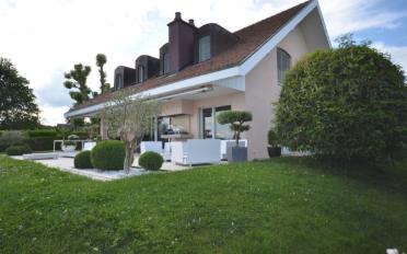 Villa - image - 13